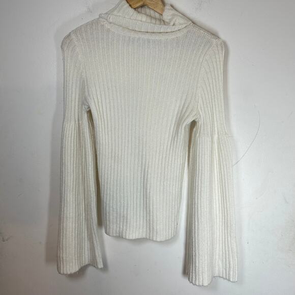 Guess turtleneck cable knit bell‎ sleeve sweater ribbed wool blend womans S - Picture 6 of 12